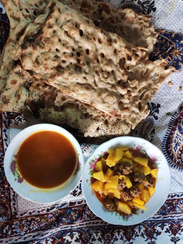 اقامتگاه بومگردی خانه تاج