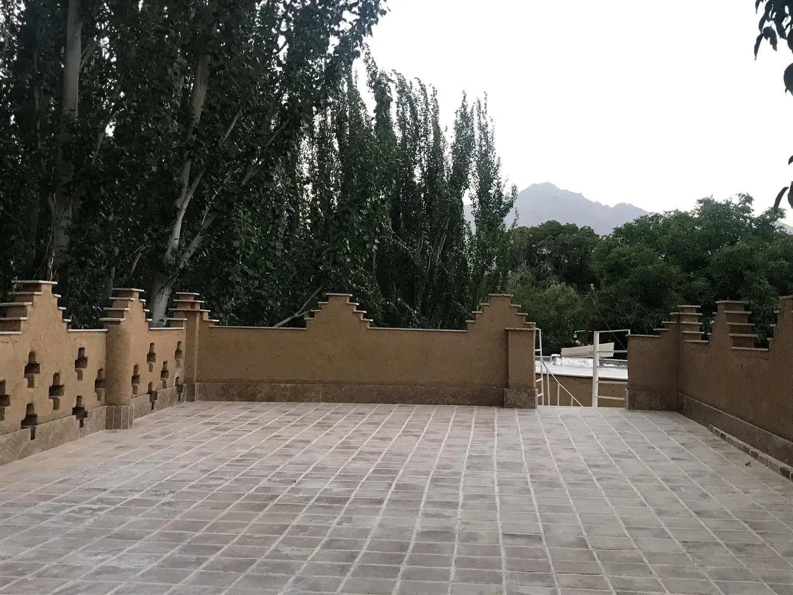 اقامتگاه بوم گردی سرای معلم در طرقرود نطنز
