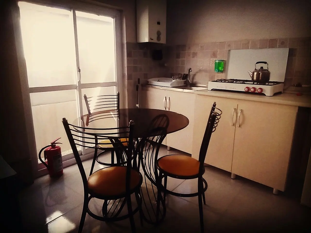 سوییت نقلی "دینا" در رشت