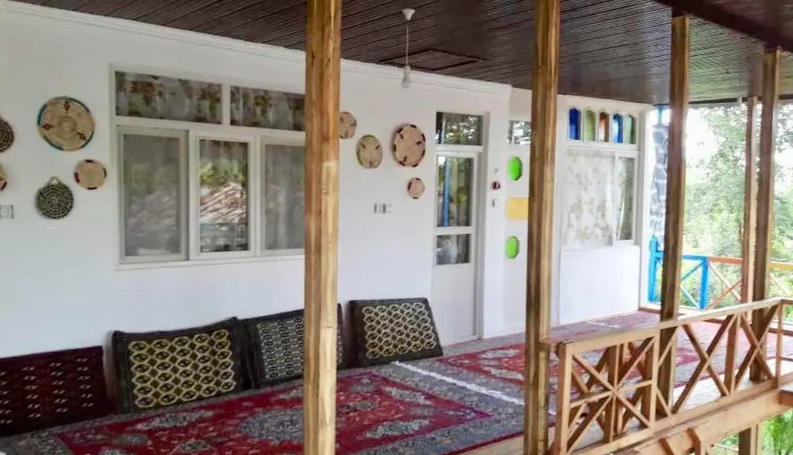 اجاره اقامتگاه سنتی متاره شفت