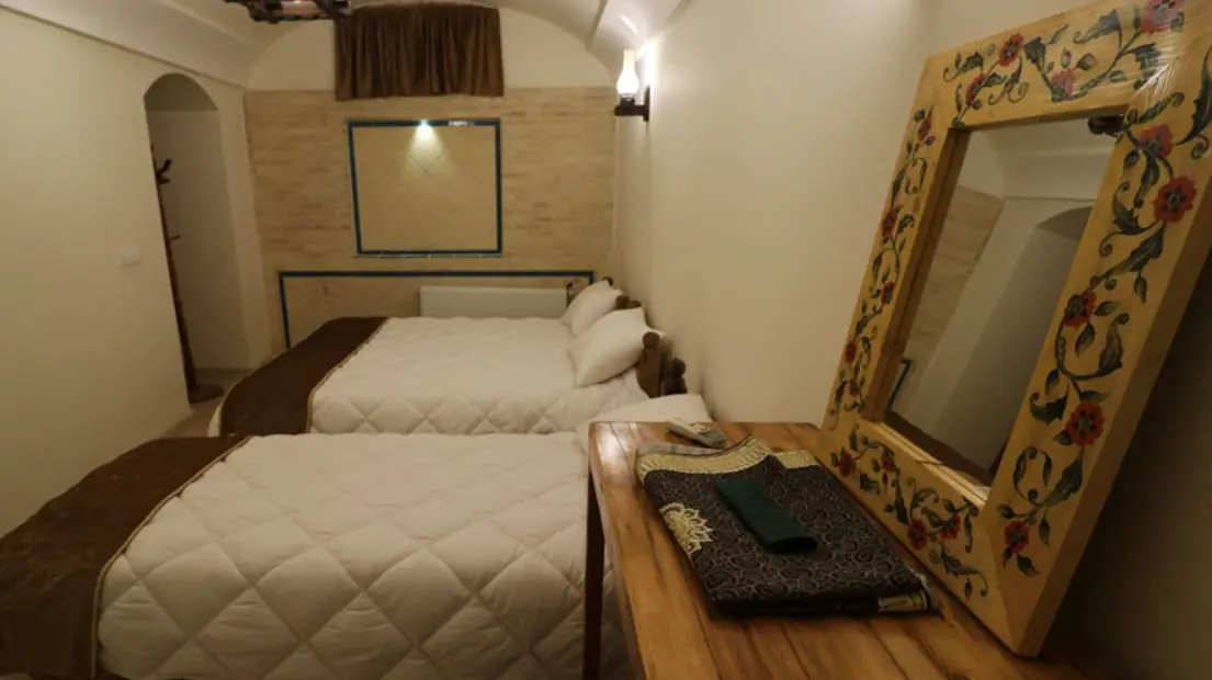 اجاره اقامتگاه سرای دیبا در کاشان