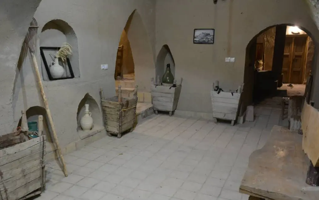 بوم گردی کروشک ایزدخواست آباده