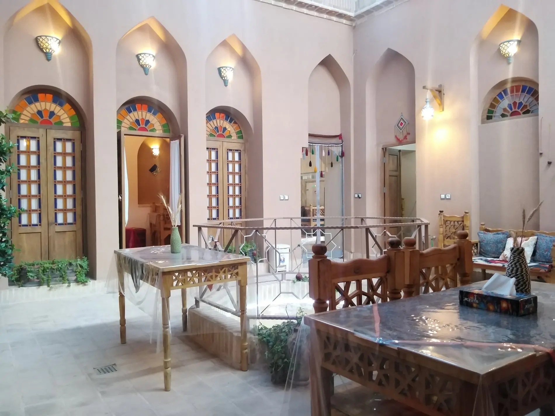 اجاره اقامتگاه سنتی یزدان گرد یزد