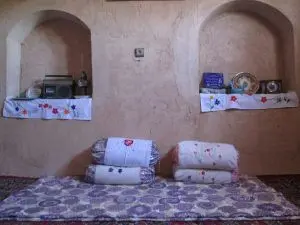 اقامتگاه بوم گردی حموی در اسفراین
