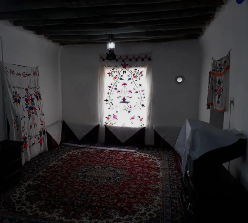 اقامتگاه بوم گردی پری رخ در فاروج