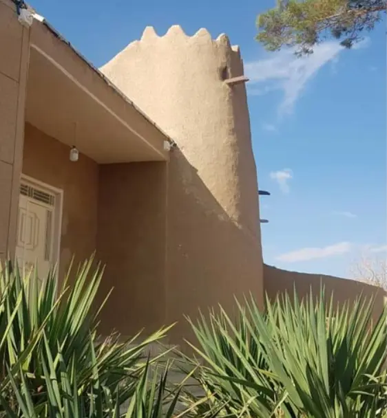 اقامتگاه عمارت بینا در خوسف