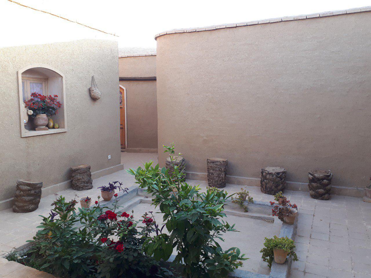 بوم گردی سرای حجی پدر طبس