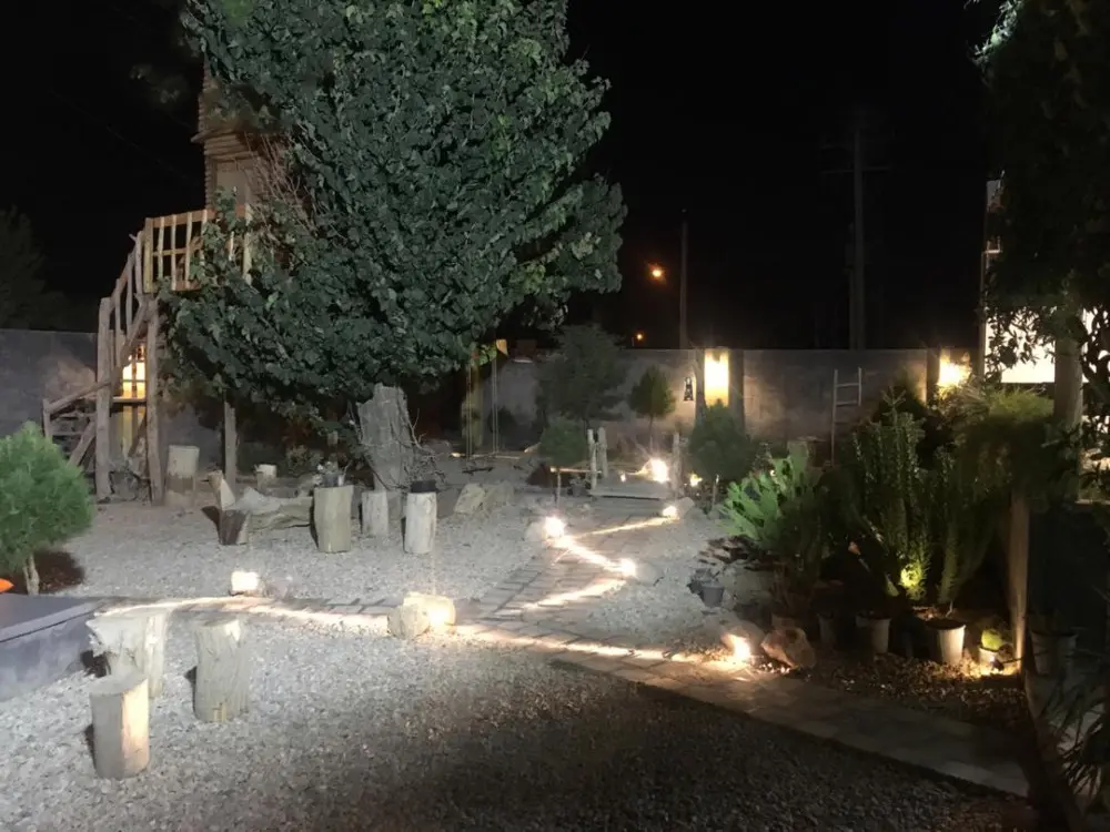 بوم گردی کلبه شاه توت در شاهرود