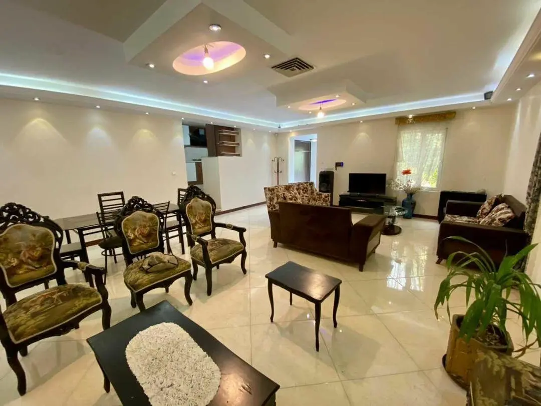 ویلای استخردار در مهرآباد