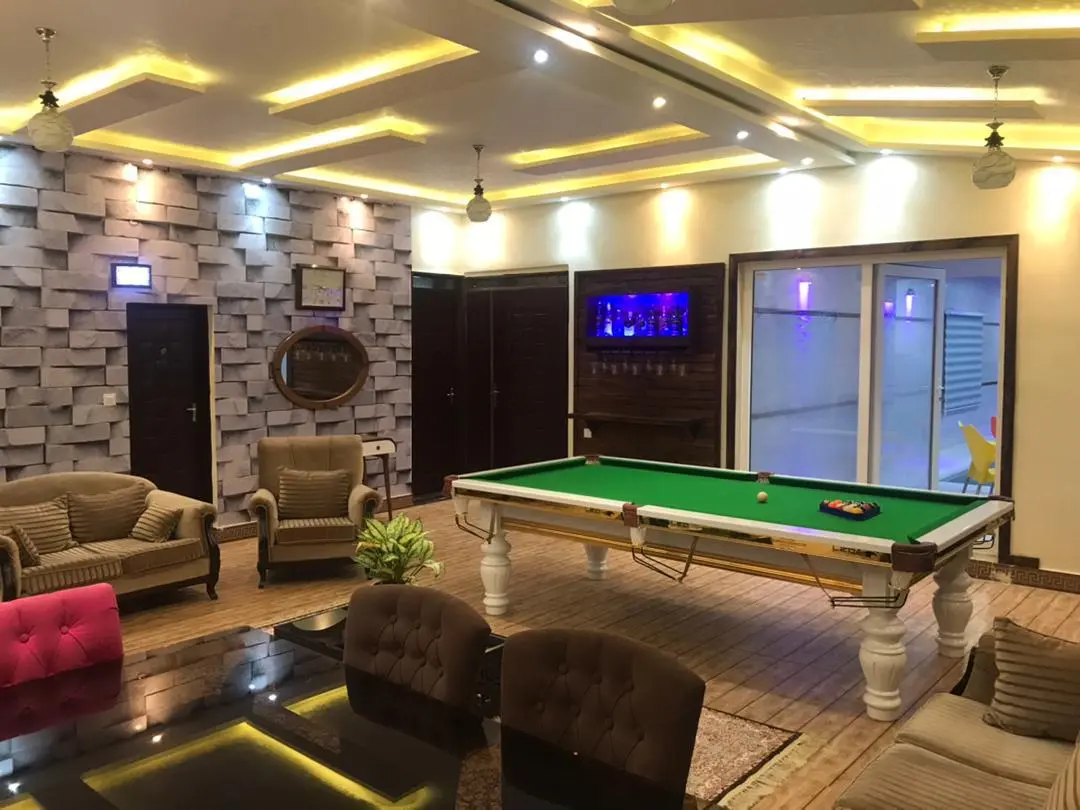 ویلای استخردار با میز بیلیارد در انزلی