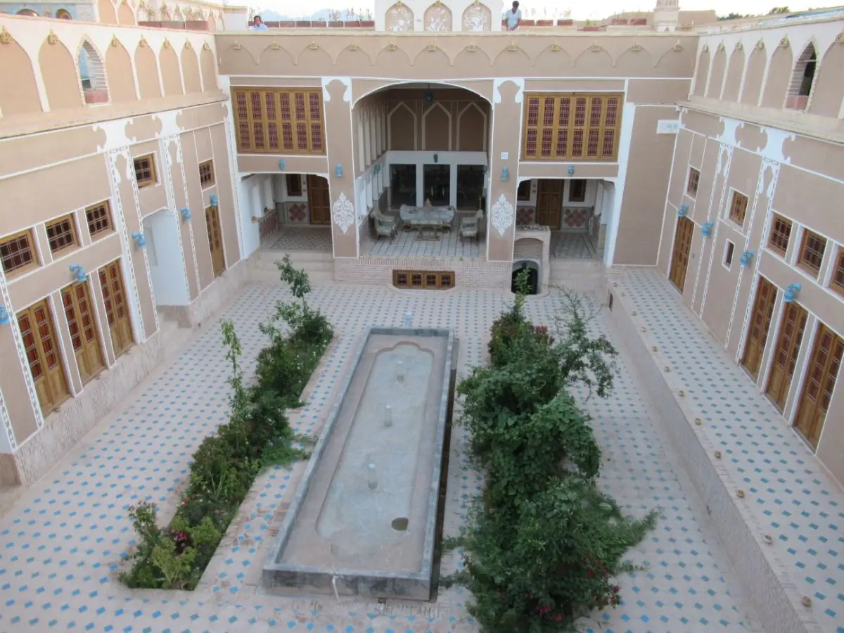 رزرو اتاق پرنیا اقامتگاه سنتی مالمیر