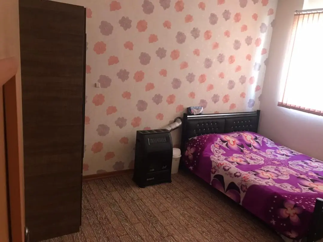 منزل دوخواب ویلایی با حیاط دلباز و پارکینگ مسقف 