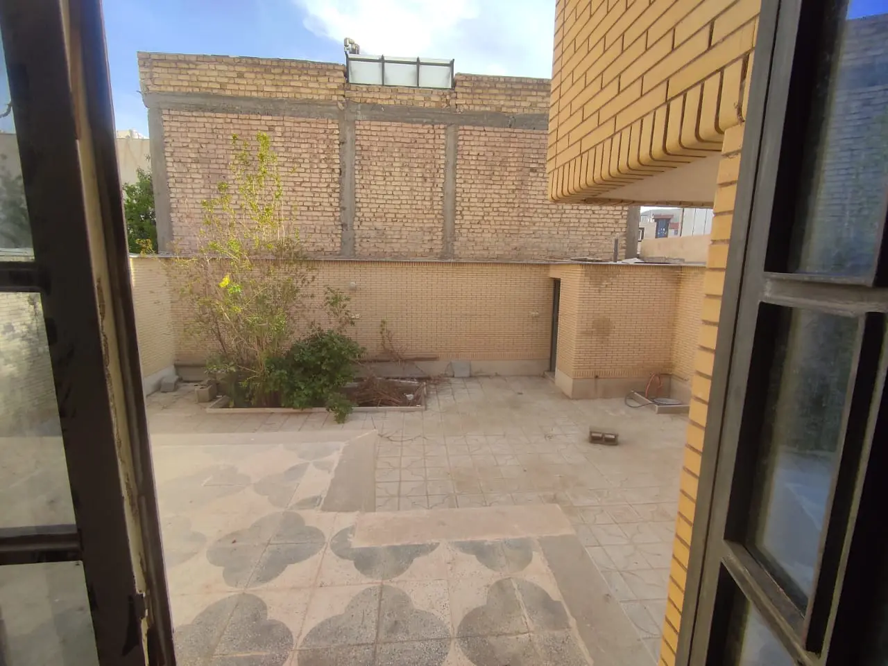 رزرو منزل دو خوابه در شهرک صدرا 