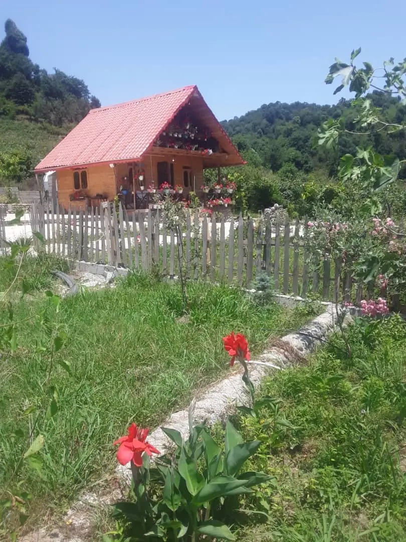 کلبه چوبی در آستارا