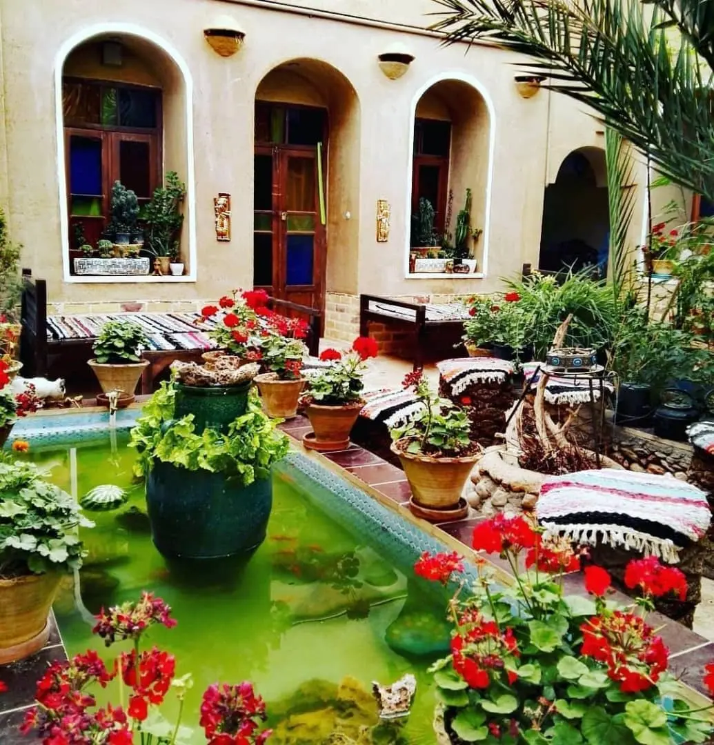رزرو اتاق بومگردی در خور و بیابانک 