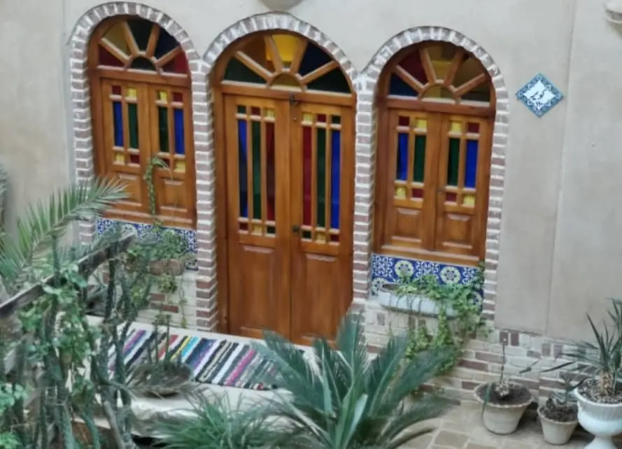 رزرو روزانه اتاق در خور و بیابانک 