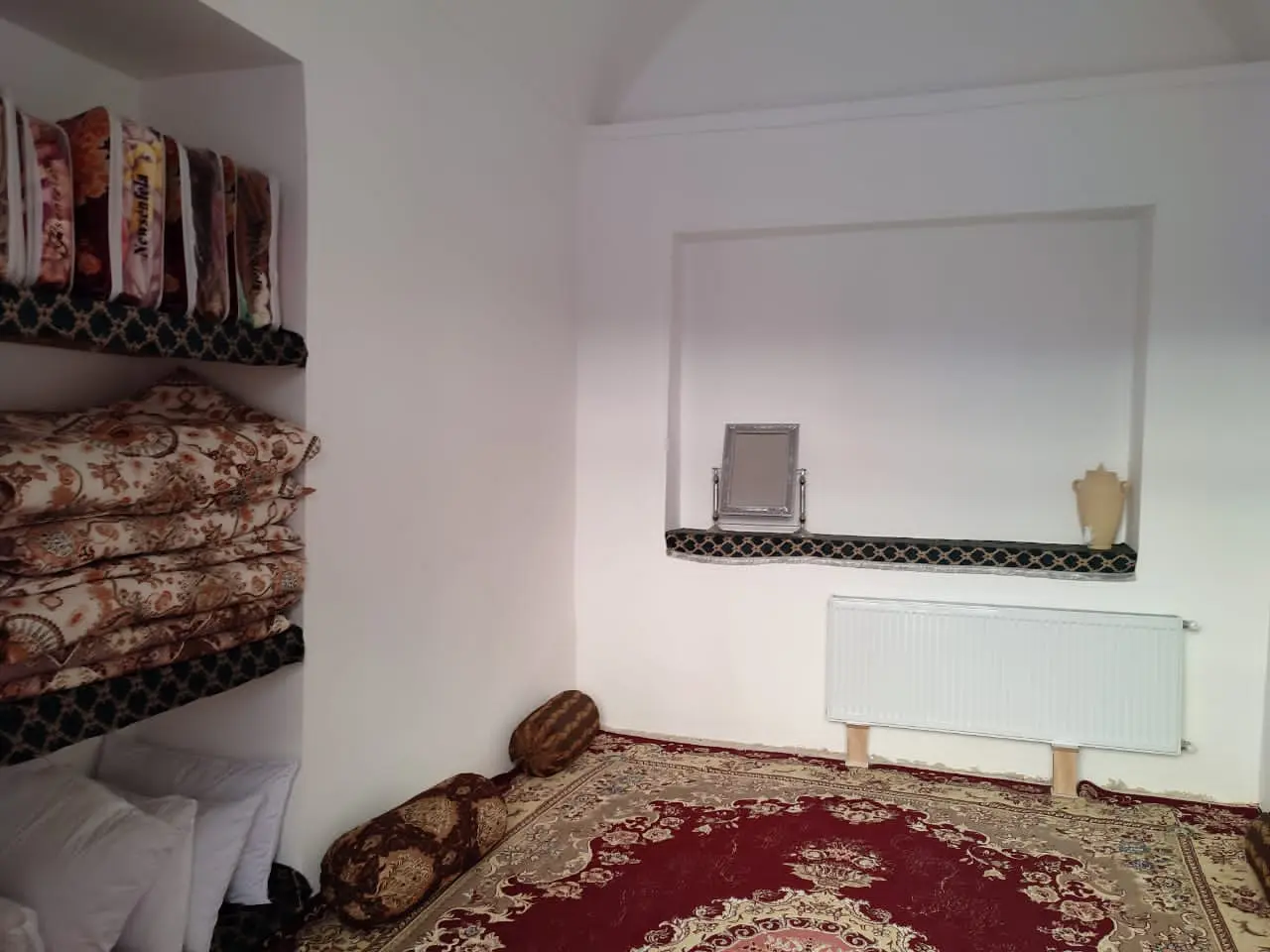 اجاره اتاق بومگردی در ورزنه اصفهان