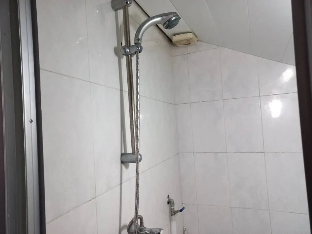زیرشیرونی تعطیلات