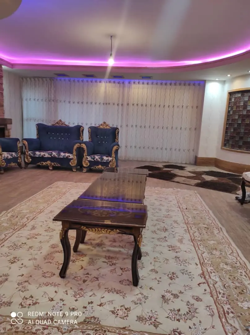 ویلا باغ لب آب روزانه در باغ بهادران