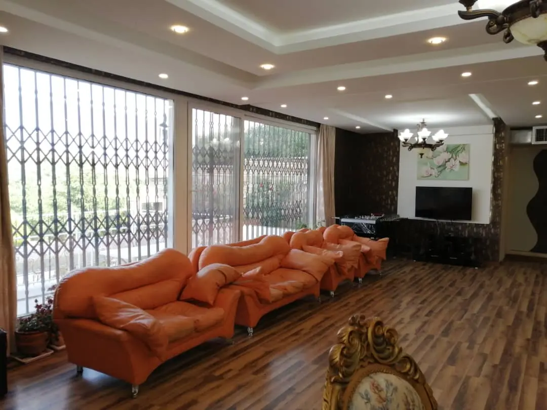 اجاره روزانه ویلا باغ شیک در رشتقون
