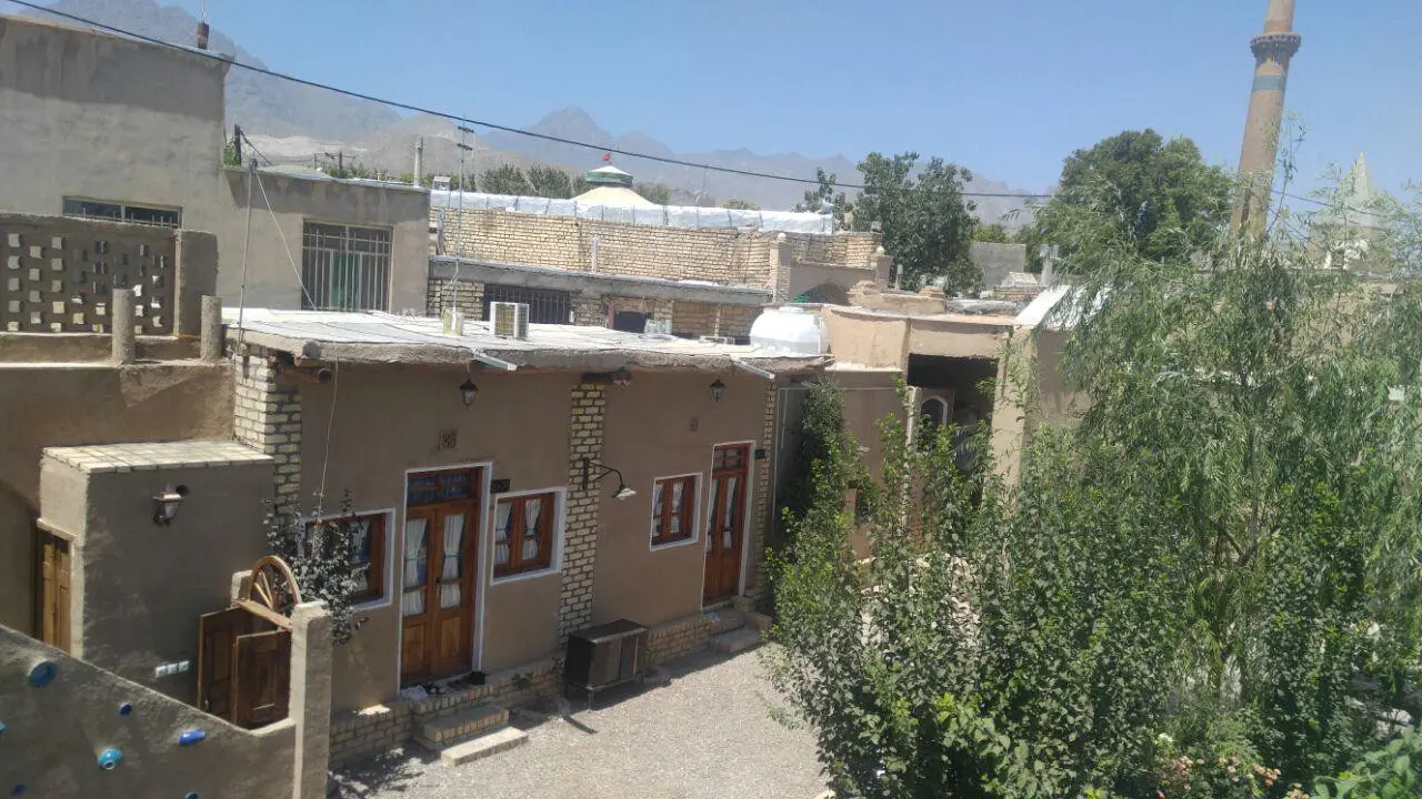 اجاره اقامتگاه بوم گردی سرای جواهر در نطنز