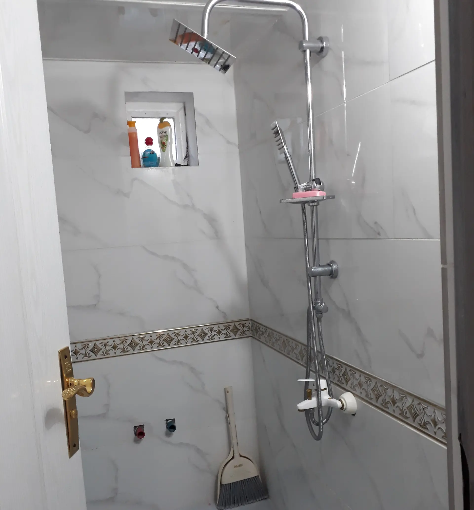 خانه ویلایی شیک ونوساز درمنطقه توریستی درکش