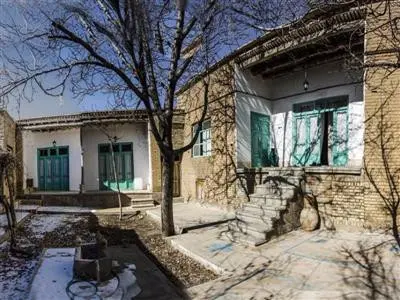 اجاره اقامتگاه بوم گردی خانه جواهری در بویین و میاندشت