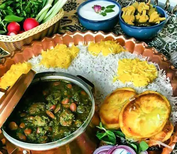 اجاره اقامتگاه بوم گردی خانه جواهری در بویین و میاندشت