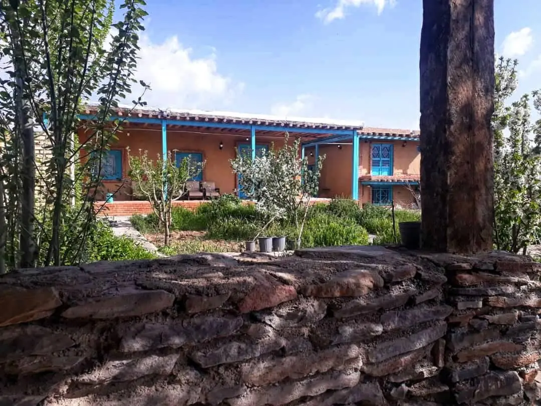 اقامتگاه بوم گردی کیخسرو در خنداب