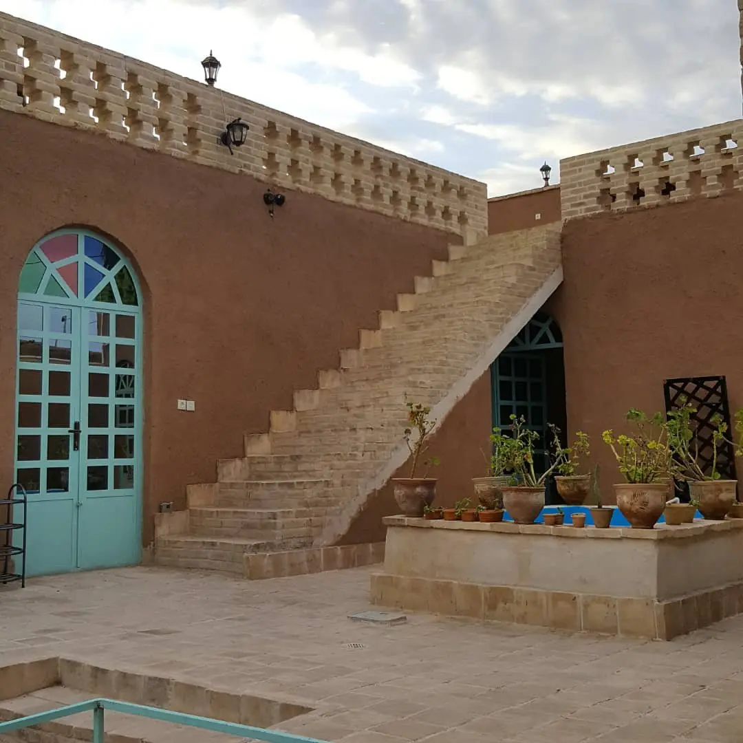 اجاره اقامتگاه بوم گردی خانه خشتی در رفسنجان