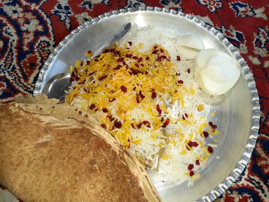 اجاره خانه سنتی بلوط تاف کاسیت در خرم آباد