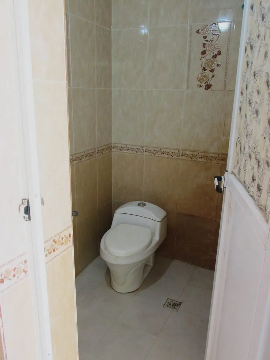 بوم گردی مادر حسن جزیره هرمز