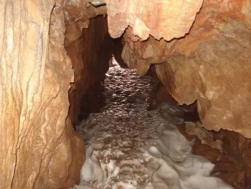 بوم گردی خان قالان در کبودرآهنگ