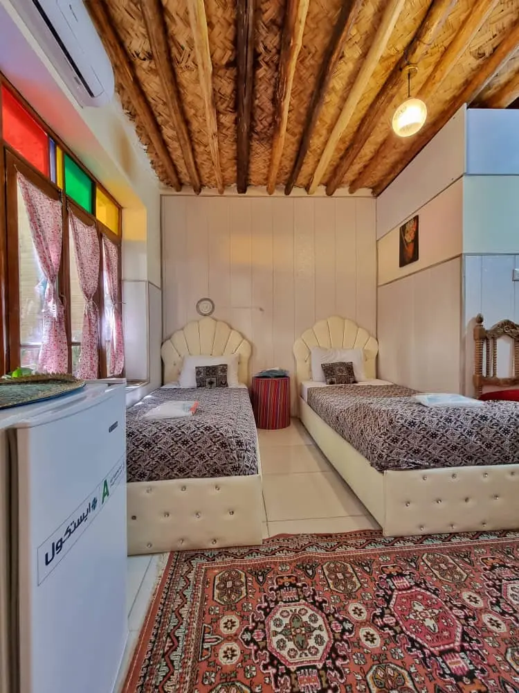 بوم گردی ماه سلطان در شیراز