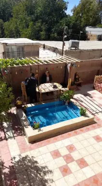 اقامتگاه خانه سادات در تویسرکان