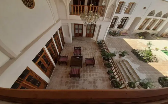 هتل سنتی فلاحتی در کاشان