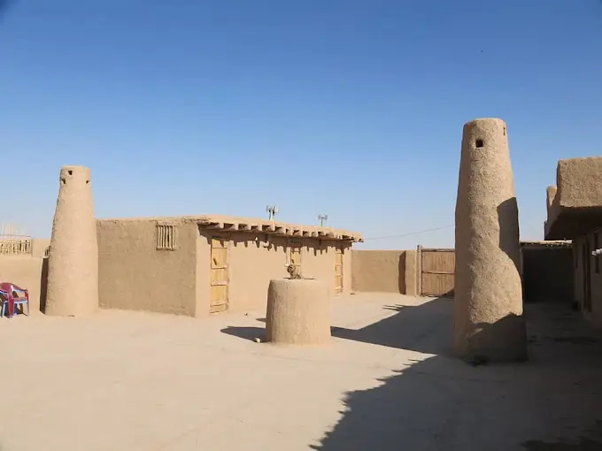 اقامتگاه بوم گردی قلعه پنهان بهرام آرادان