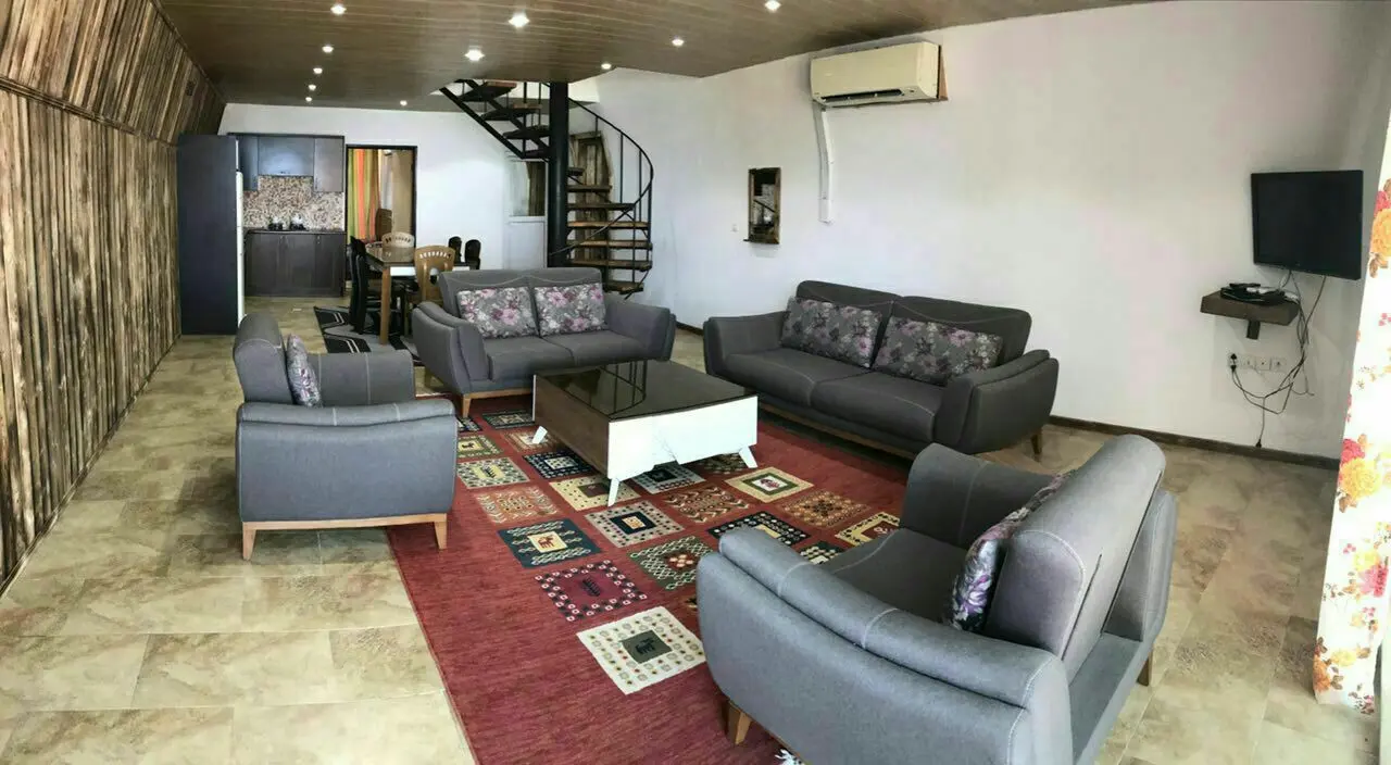 ویلا نوشهر سه خواب با استخر در ساحل