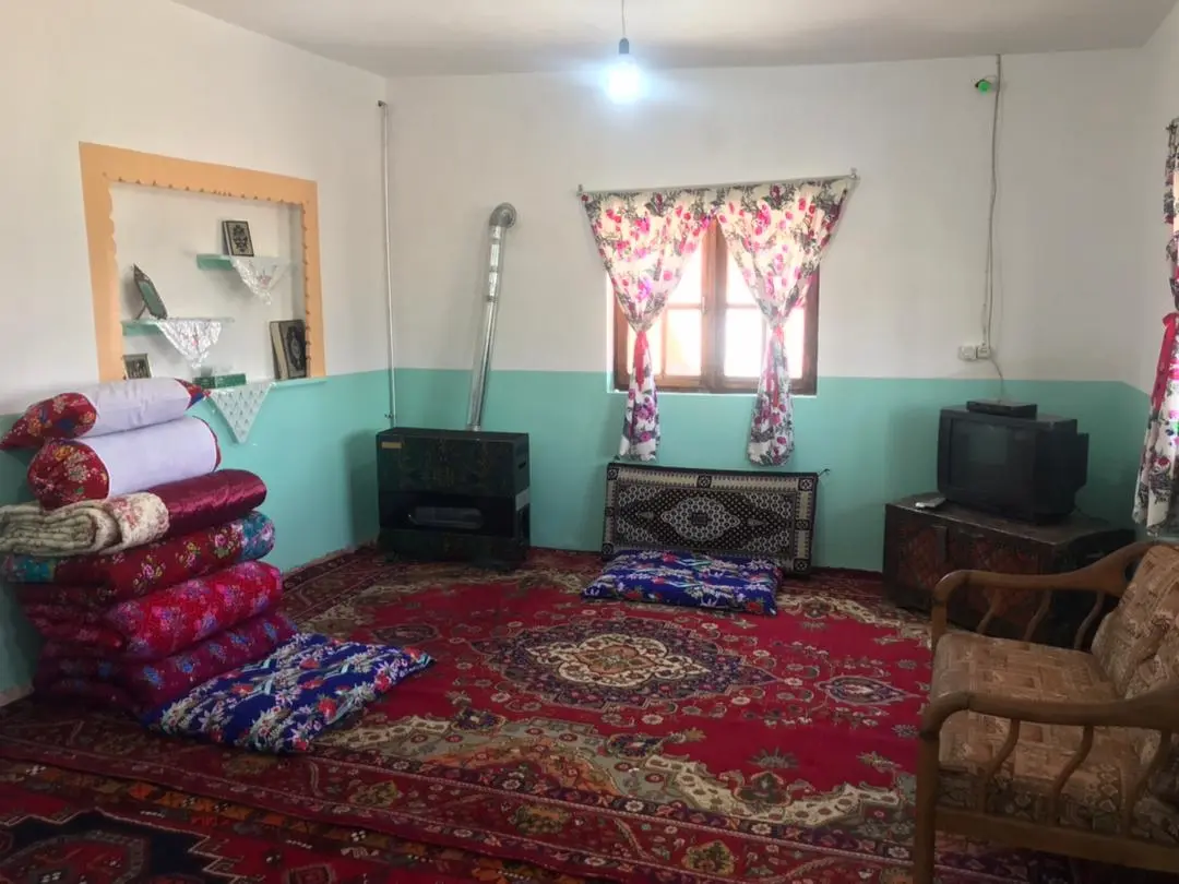 سوئیت چهار نفره مدل 1 بام خلخال
