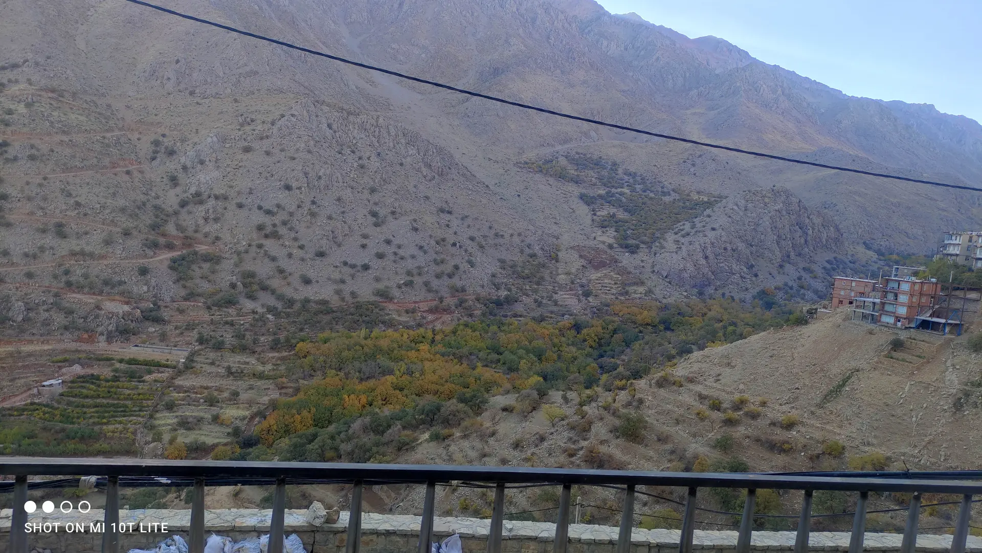 خانه اجاره ای باقیمت مناسب در اورامان تخت