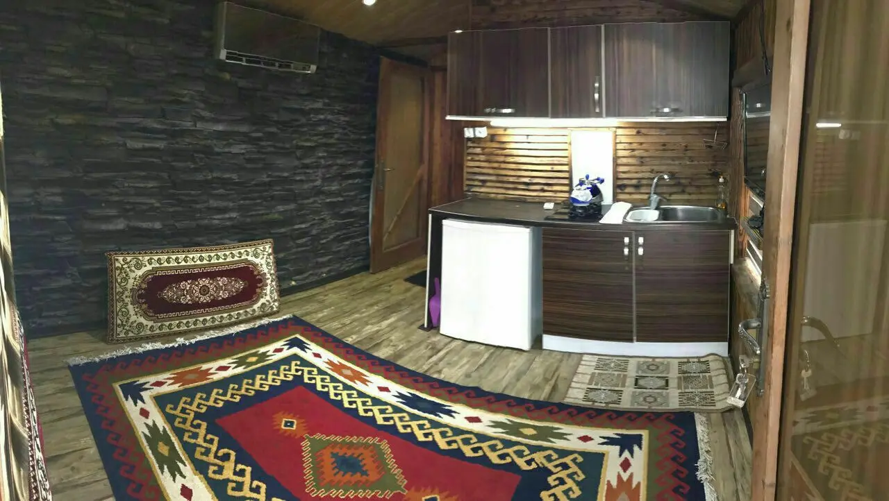 کلبه چوبی نوشهر ساحلی تک خواب