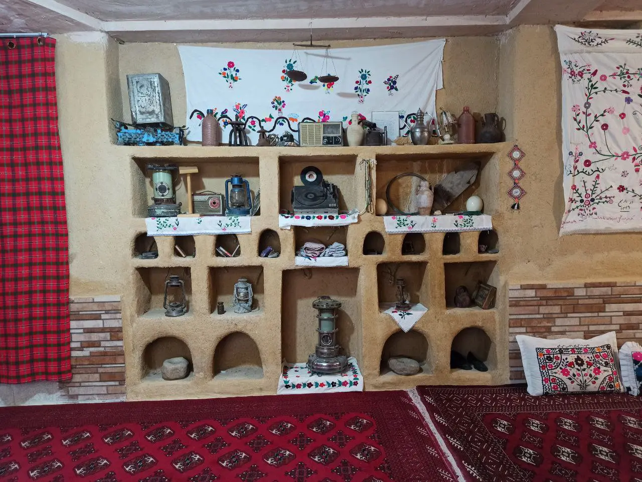  بوم گردی خانه وصال 