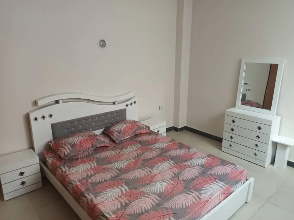سوئیت دو خواب در زنجان