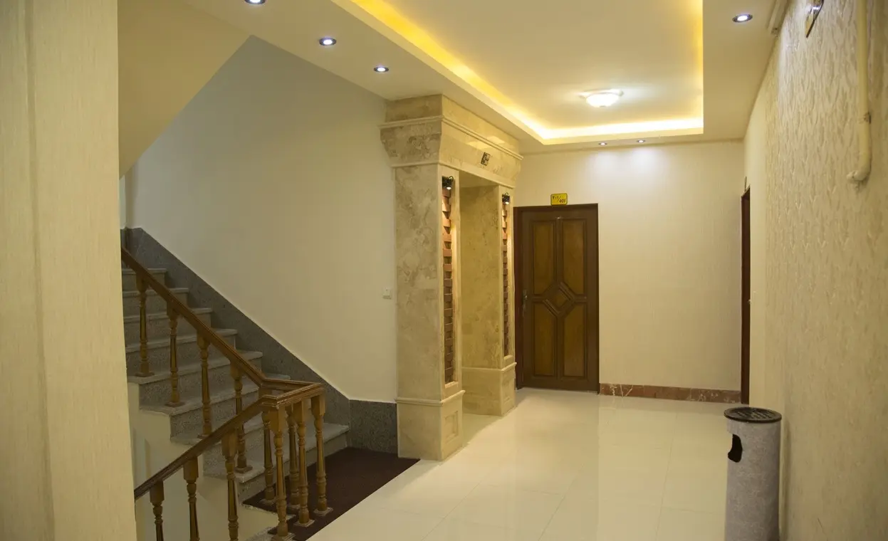 سوئیت دو خوابه هتلی در سرعین