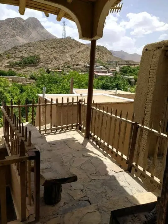 بومگردی آرامش شهر برزک - بهار نارنج