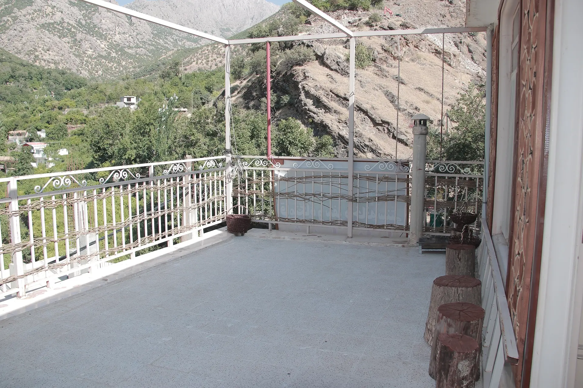 اجاره منزل تک خوابه در پاوه