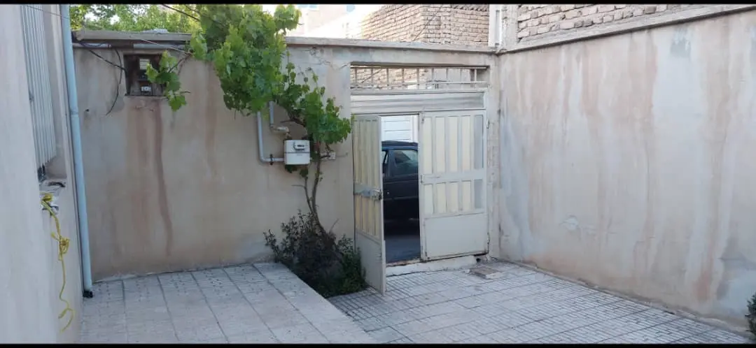 اجاره منزل حیاط دار  در زنجان 