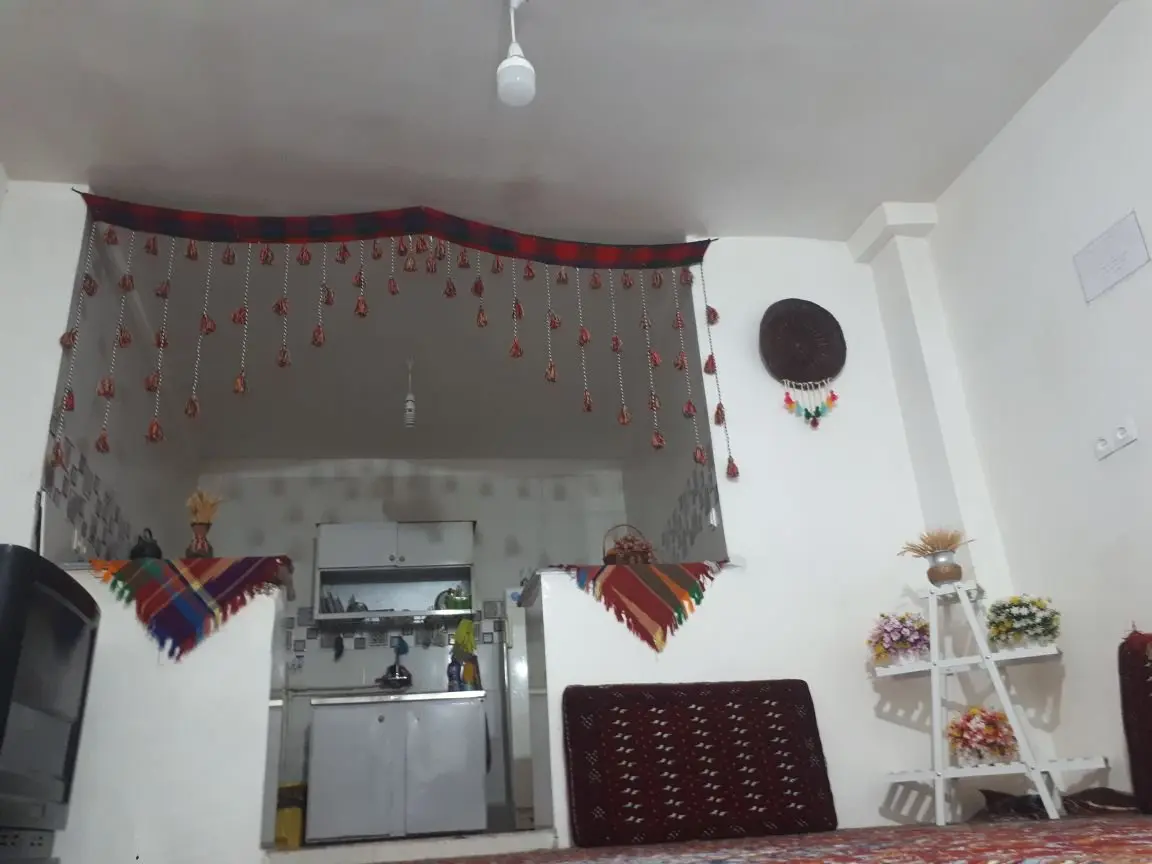 اقامتگاه کارزان با پارکینگ اختصاصی پاوه داریان
