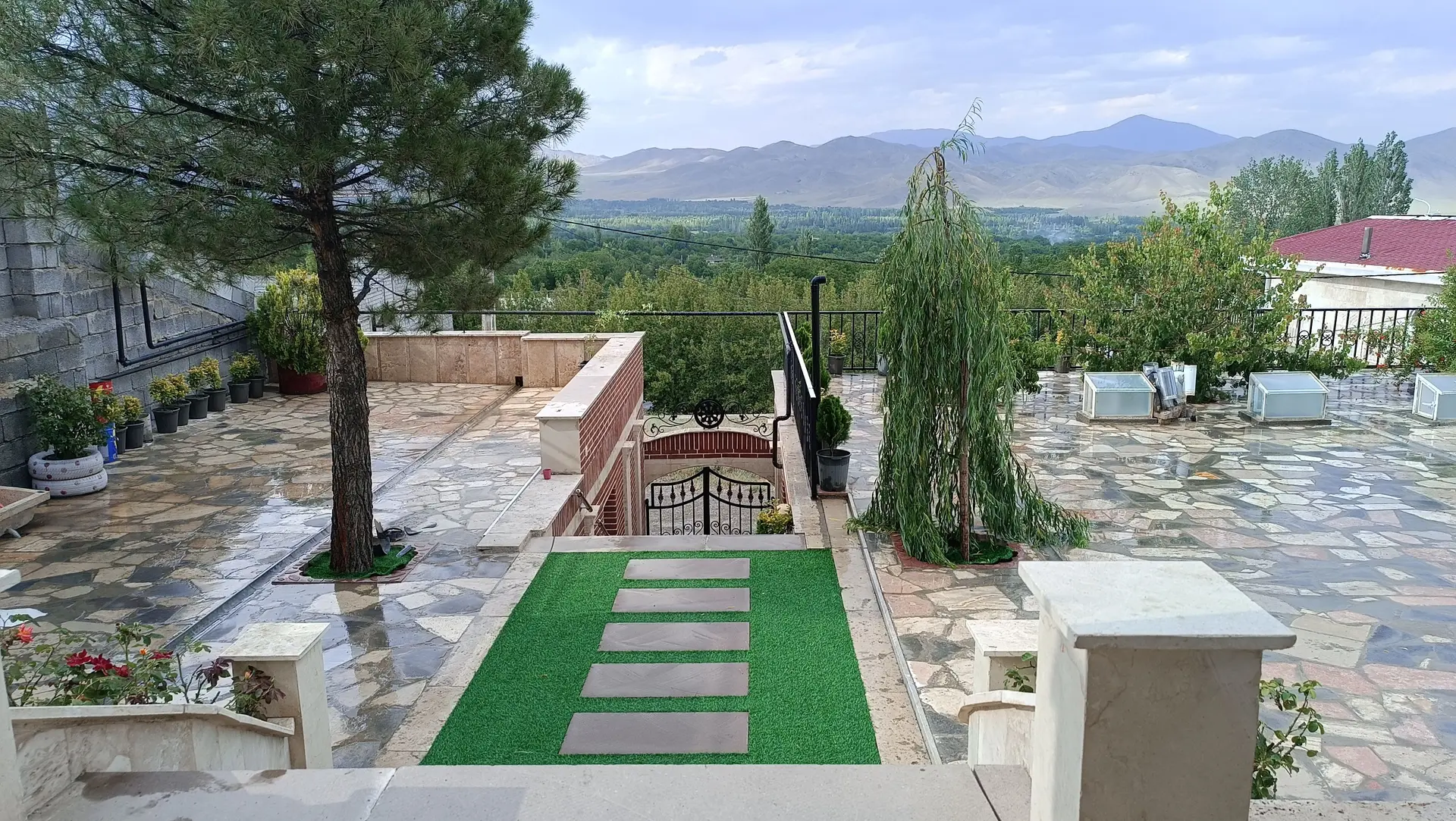 اجاره ویلا استخردار در خوی فیرورق