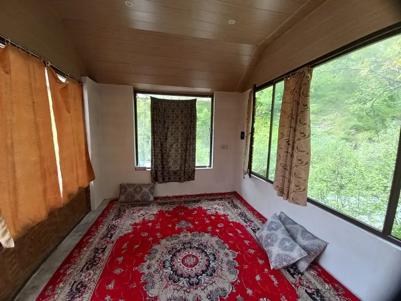 بوم گردی قشلاق شیت در روستای شیت طارم